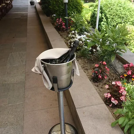 Hotel орфей 5*